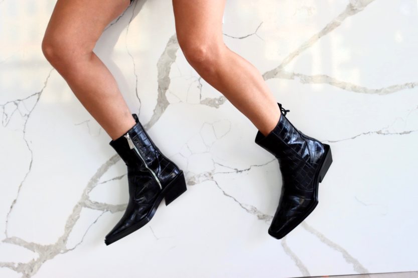 Vagabond joyce black leather pull on pointed outlet boots